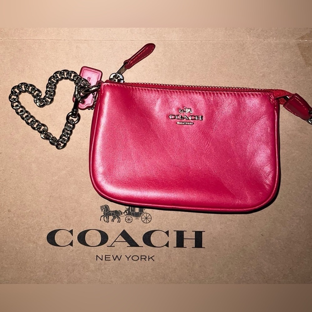 COACH Nolita 15 New York Red Leather w Silver Chain Convertible Wristlet Purse - Picture 9 of 9
